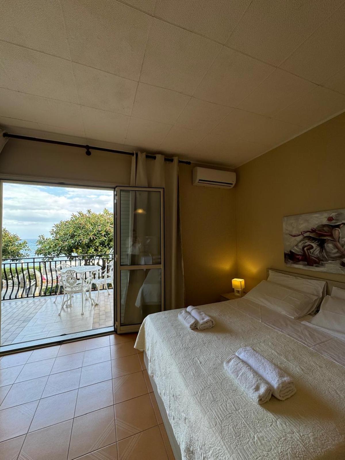 Casa de Férias Vacanze Di Isabella Stoia Giardini Naxos